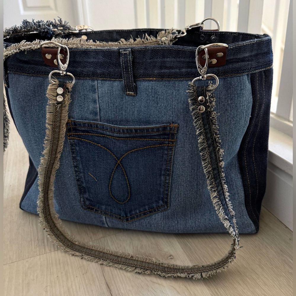 Denim bag Embroidered Floral Patchwork Denim Shoulder Bag-Upcycled Handmade Tote - Picture 5 of 7